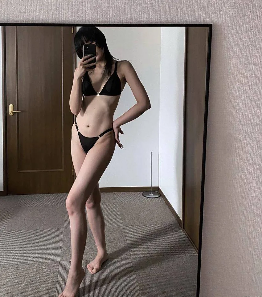 Emira_9