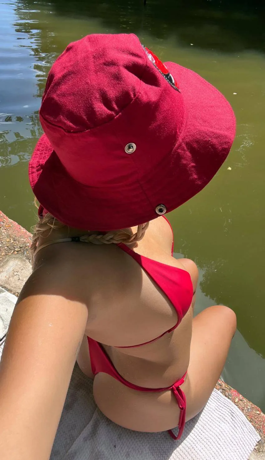 GirlGirl88